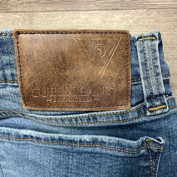 Guess Jeans Mens 36x30 Desmond Relaxed Tapered Distressed Hole - Picture 11 of 12